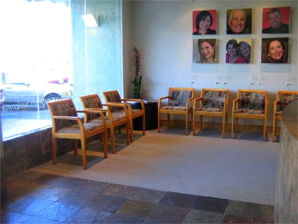 Waiting area at Millbrae dentist Chris Johns DDS