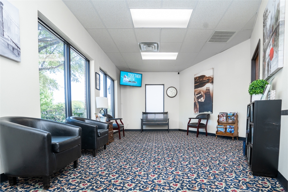 Waiting area at Smile Time Dentistry DeSoto