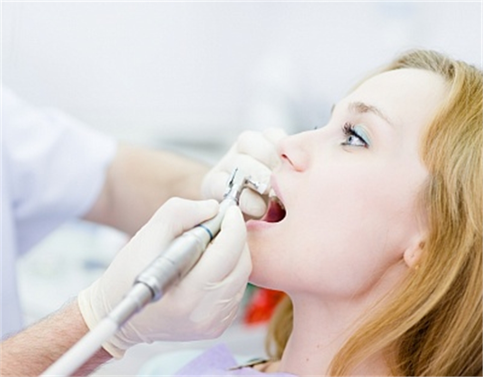 Teeth-Cleaning-in-Sydney