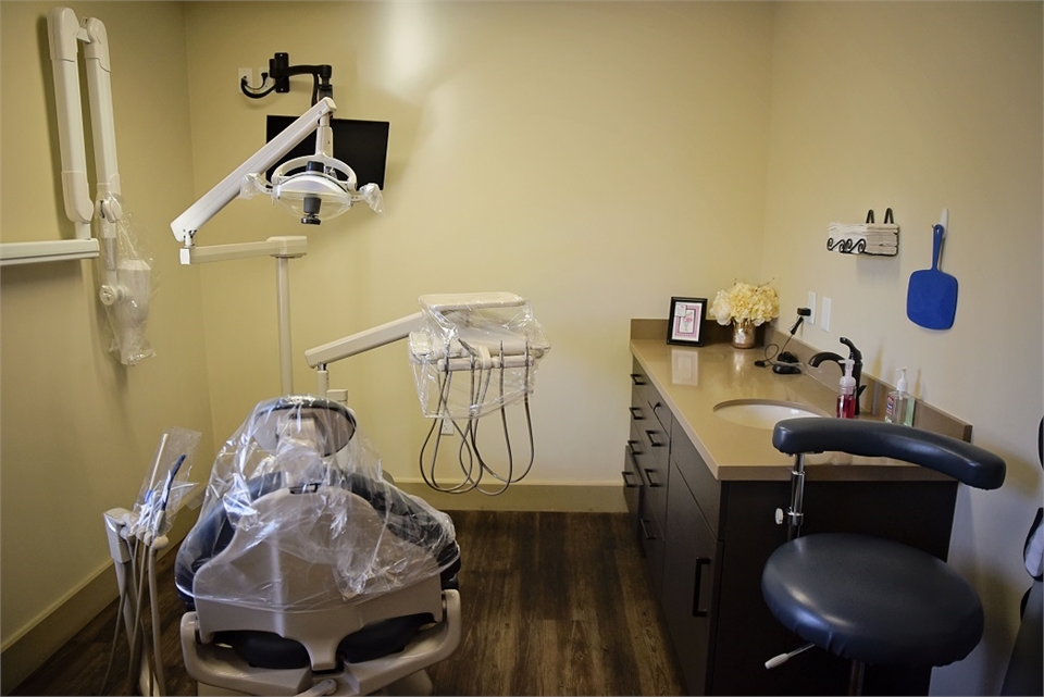 Latest dental equipment at Litchfield dentist Warren and Hagerman Family Dentistry