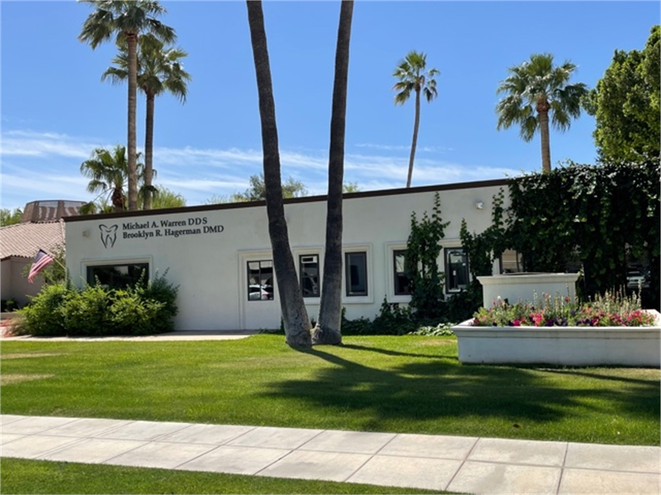 Exterior view of  Warren and Hagerman Family Dentistry Litchfield Park AZ