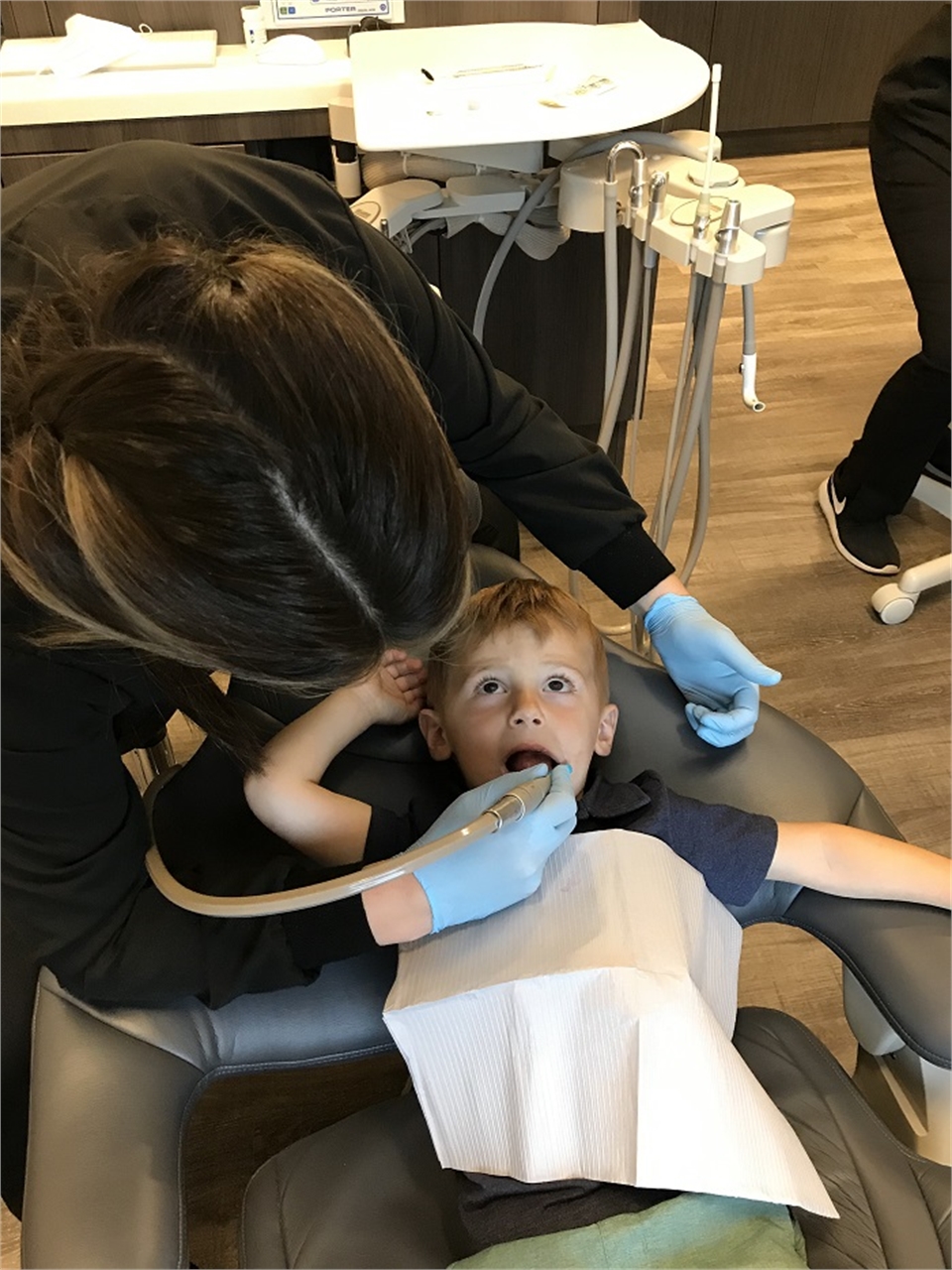 Medical Lake kids dentist Dr. Burton at work