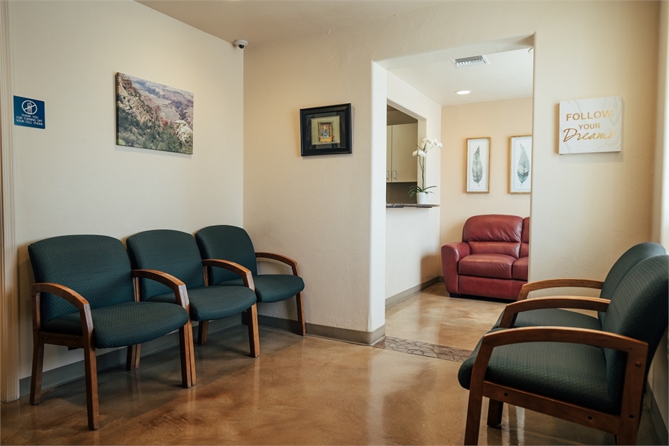 Waiting room at Tucson dentist Prime Dental