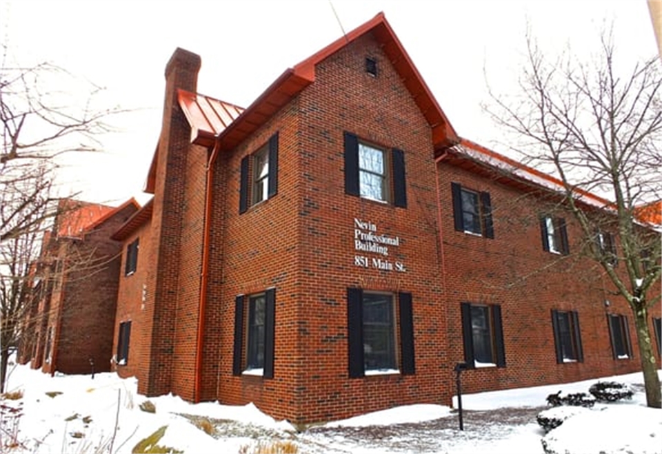 Building exterior of Aspire Dental Health of Weymouth