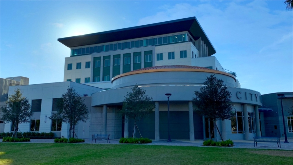 Coral Springs City Hall few blocks to the east of Coral Springs dentist Wisdom Dental