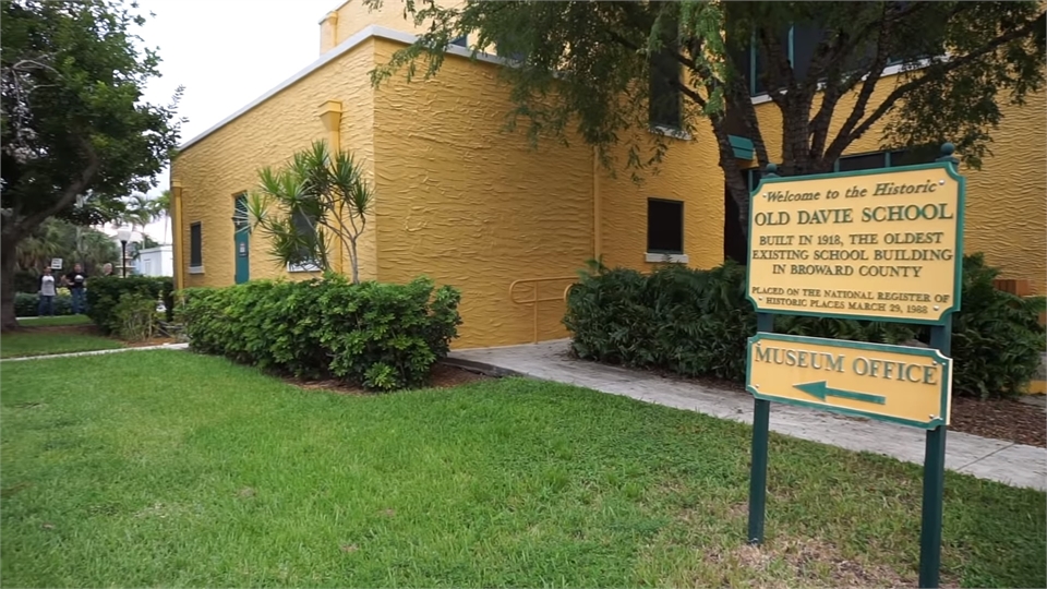 Old Davie School Historical Museum at 5 minutes drive to the north of Davie dentist One Dental Studi