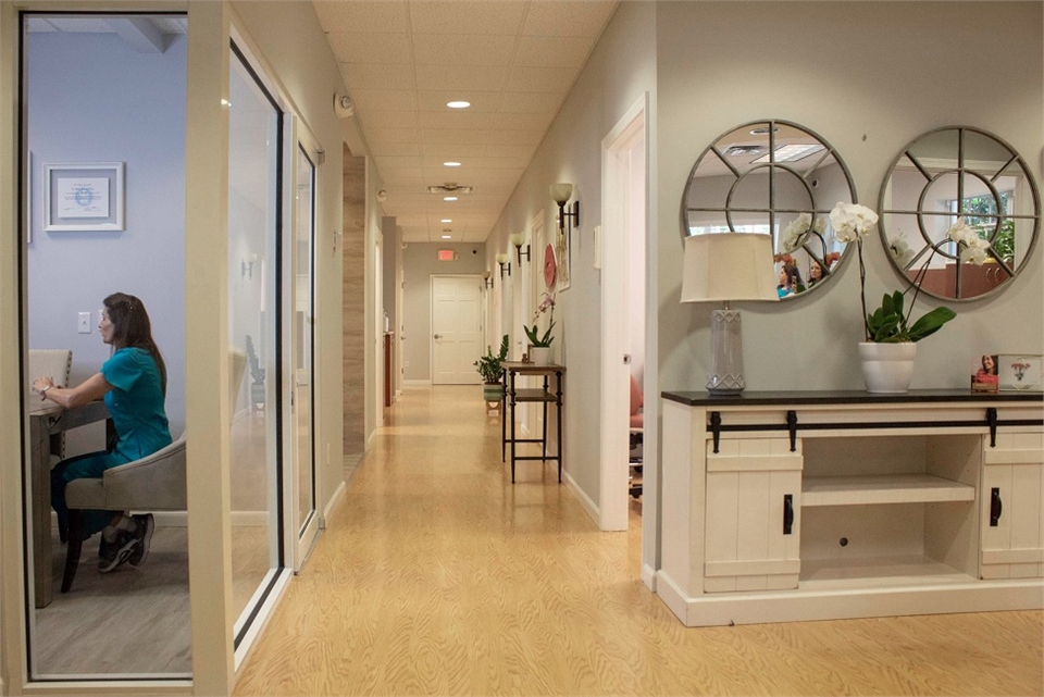 Entrance at Davie dentist One Dental Studio