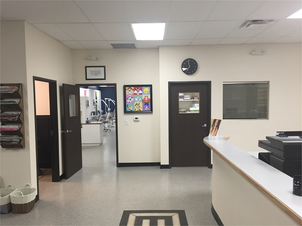 Front lobby entrance at Comfort Dental Kids - Centennial