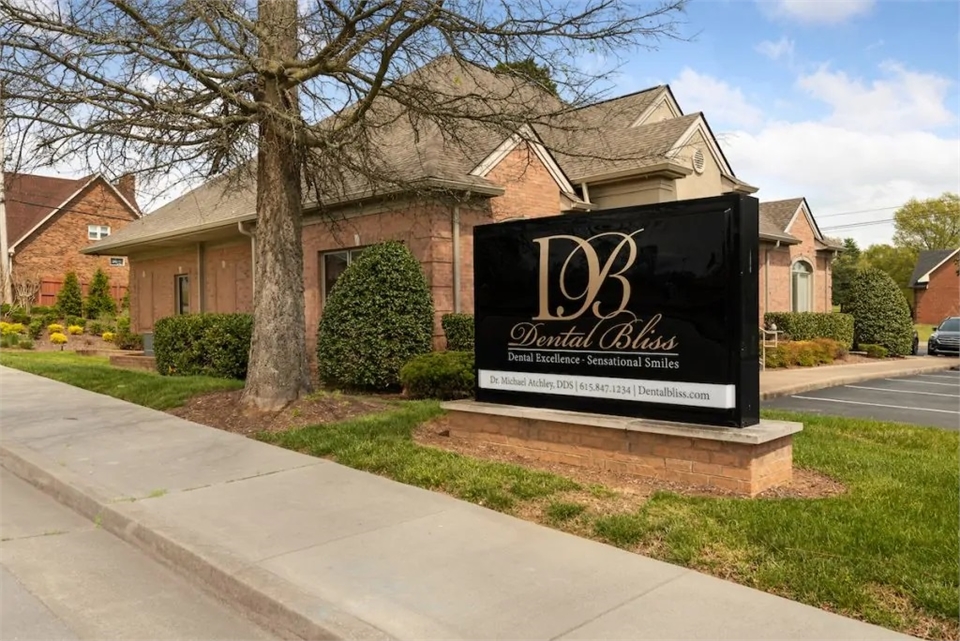 Signboard outside Old Hickory dentist Dental Bliss Hermitage office