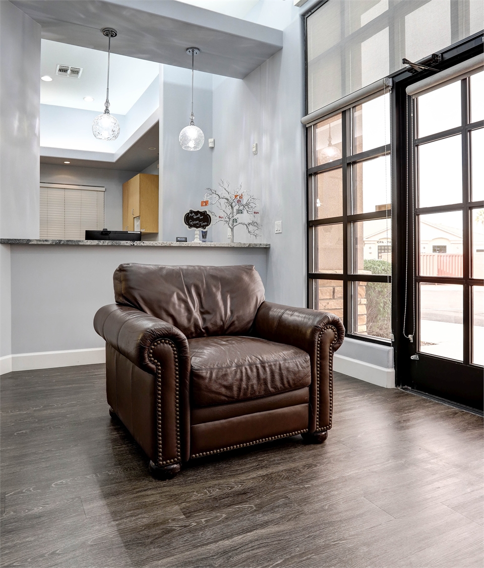 Comfortable seating in the waiting area at Gilbert dentist Oasis Family Dentistry