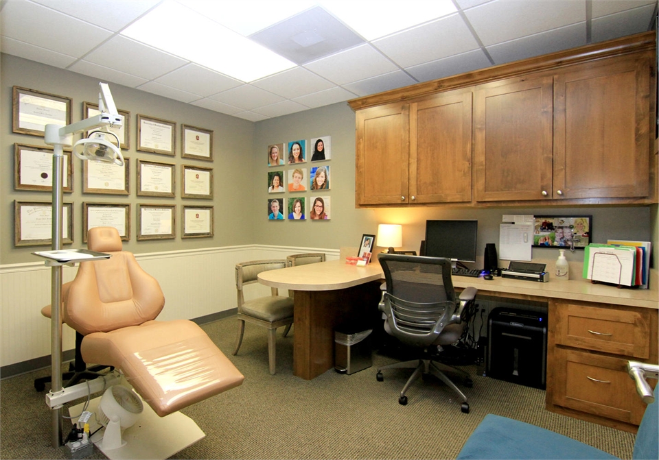 Spacious operatory at Austin pediatric dentist and orthodontist Smiles of Austin