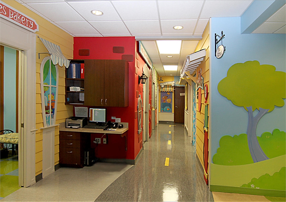 Shopping street themed hallway at Austin orthodontist and pediatric dentist Smiles of Austin