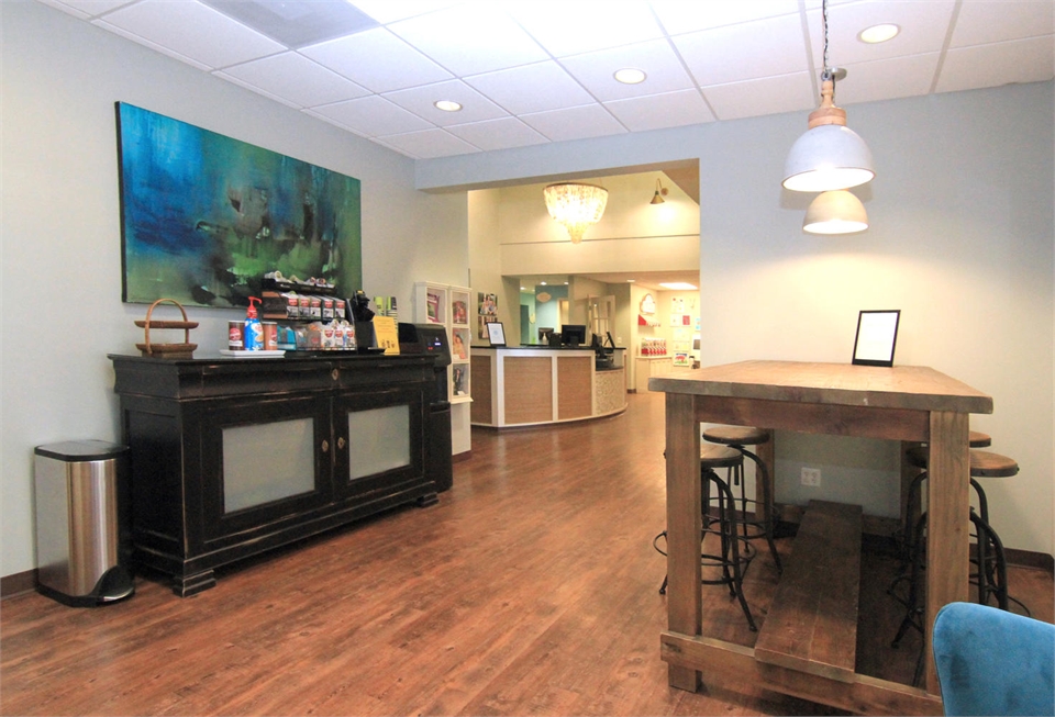 Refreshment bar and patient desk at Smiles of Austin