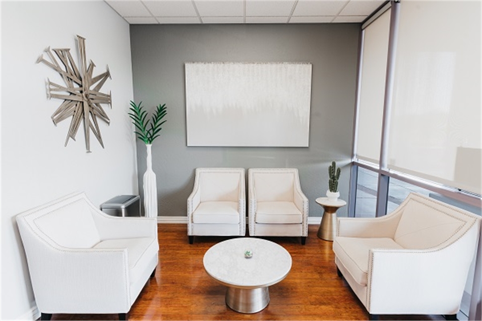 Waiting area at Element Dental by Nicholas Pile DMD