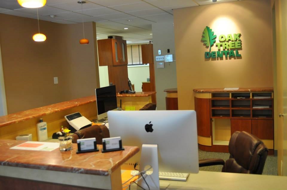 Front desk at Oak Tree Dental