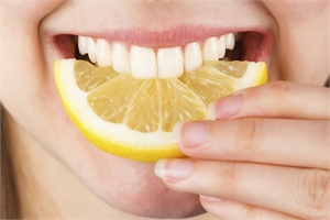 The lie about baking soda and lemon juice teeth whitening