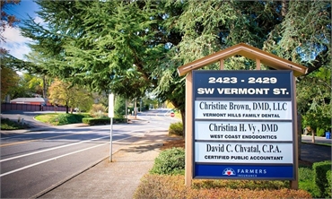 Exterior street sign at Vermont Hills Family Dental 