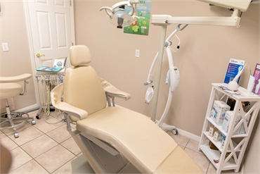 Dental chair at Tampa dentist Carrollwood Smiles