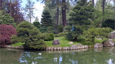 Nishinomiya Tsutakawa Japanese Garden at 6 minutes drive to the west of Spokane dentist Cascade Dent