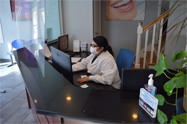 Front desk staff at Elizabeth dentist Banker Dental Associates