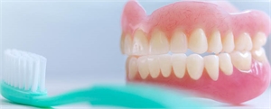 Denture and retainer cleaning