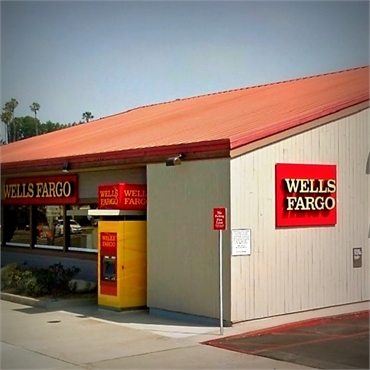 Wells Fargo bank and ATM on 2750 West Coast Hwy 1 mile to the south east of Implant Dentistry Newpor