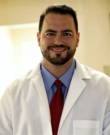 Dr. Tadeu Szpoganicz at Smile Design Dental of Fort Lauderdale