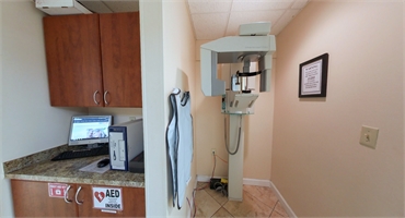 Orthopantomograph OP 100 D dental X-ray machine at Smile Design Dental of Fort Lauderdale