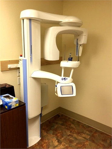 Digital dental X-ray at Ronald G Derianas cosmetic dentistry in Tucson AZ 85704