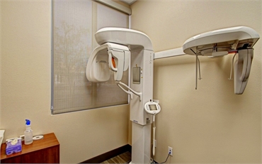 Digital dental x-ray equipment at Aces Dental
