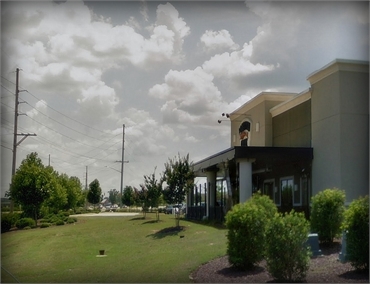 Bonefish Grill few paces to the east of O2 Dental Group of Fayetteville