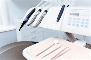 Dental handpieces and instruments 