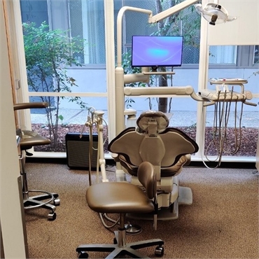 Operatory with a view at Menlo Park dentist Scott Hoffman DDS