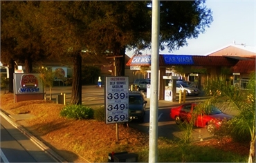 Cruz car wash on 2731 41st Ave located just 0.6 miles to the south west of Soquel's favorite family 