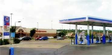 Marathon gas station on 6303 Stellhorn Rd Fort Wayne IN is just 1 mile to the south of cosmetic dent
