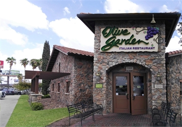 Olive Garden Italian Restaurant at 7 minutes drive to the north of Laredo dentist Ahh Smile Family D