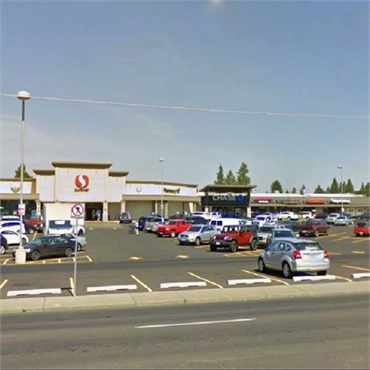 Safeway and CHASE bank and ATM located near Spokane dentistry 5 Mile Smiles