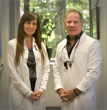 La Mesa and San Diego dentists Dr Souza and Dr Hornbrook at Hornbrook Center for Dentistry