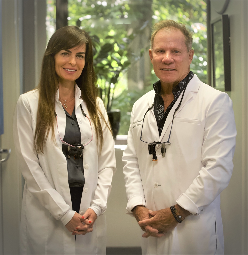 La Mesa and San Diego dentists Dr Souza and Dr Hornbrook at Hornbrook Center for Dentistry