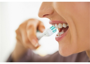 How to Treat Gingivitis - Clayburn Dental