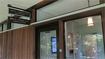 Signage on the glass pane at Walnut Creek Dentists