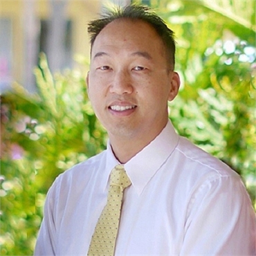 La Mesa cosmetic dentist Dr. Timothy Shen