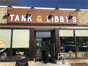 Tank and Libby at 4 minutes drive to the south of Havertown dentist HaverCrown Dental
