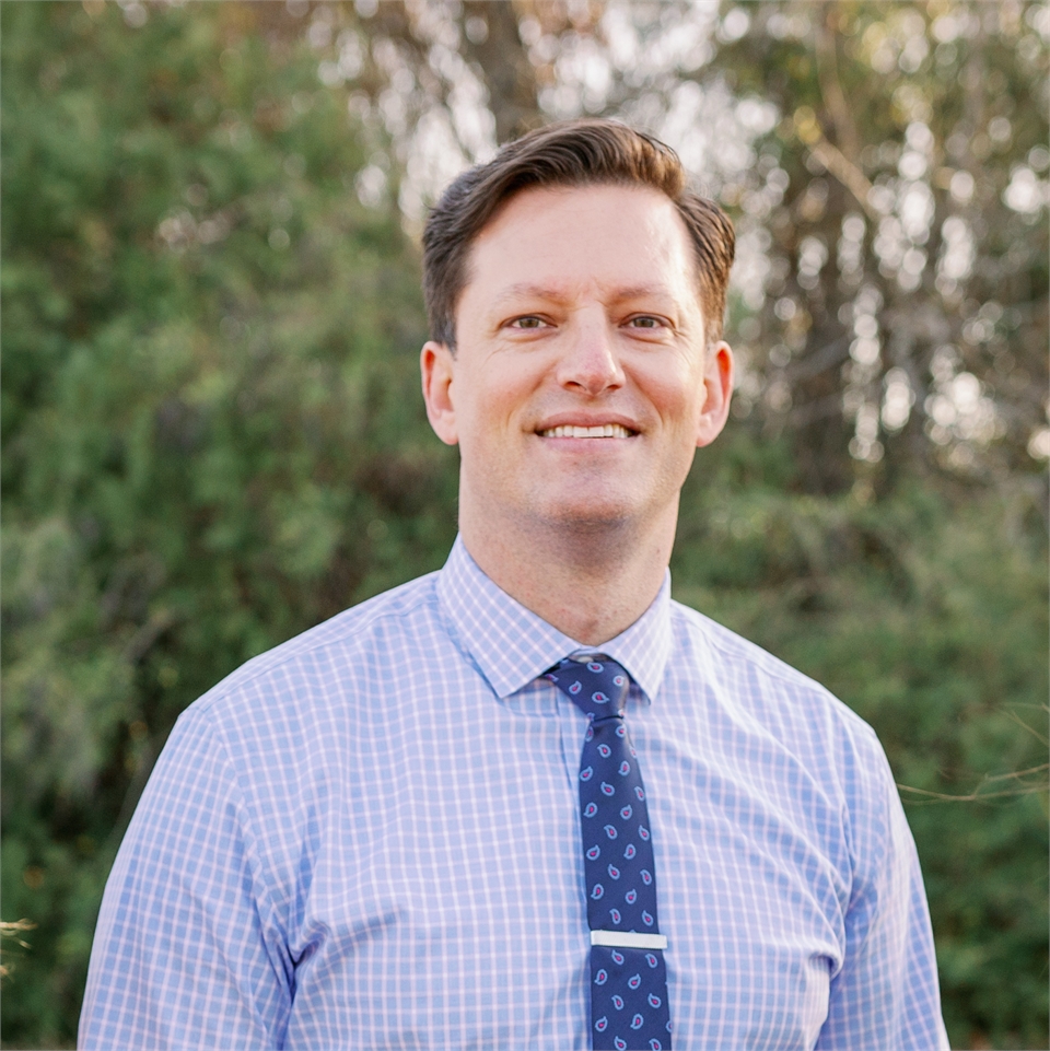 Sunnyvale dentist Dr. Justin Warcup at Sunnyvale Kids Pediatric Dentistry