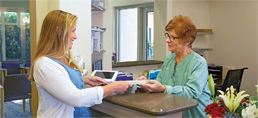 Warm and friendly reception staff at Viruent Periodontics Fort Myers FL