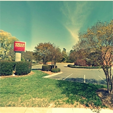 Wells Fargo bank and ATM on 750 S New Hope Rd Gastonia NC near dental implant specialist Gastonia Fa