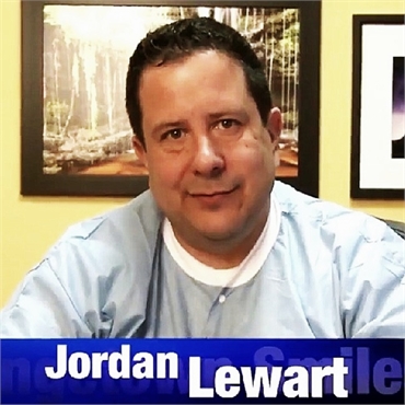 Orangeburg NY dentist Jordan Lewart DMD