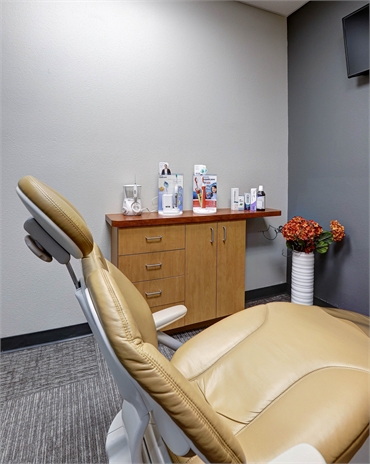 Comfortable dental chair at Scottsdale dentist Kent Dental office