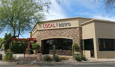 Local Bistro few paces away from Scottsdale dentist Kent Dental