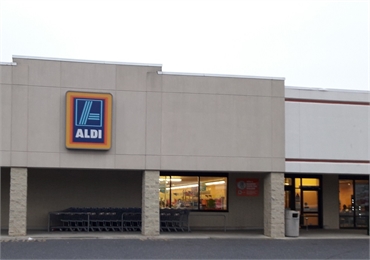 ALDI Grant Ave just few paces away from Premiere Dental of Northeast
